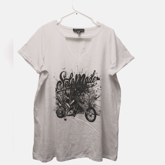 Love & Legend V-neck t-shirt for women sx 2X in white - Picture 1 of 6